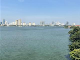 Mặt phố nghi tàm  lưng hướng hồ tây  mặt tiền quyền lực 5m  3 mặt thoáng  sổ vuông đét.