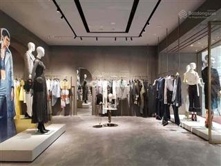 Giảm sốc 5 tỷ  mặt phố đội cấn  2 mặt thoáng  quỹ đất rộng  mặt tiền quyền lực 6m  sổ vuông.