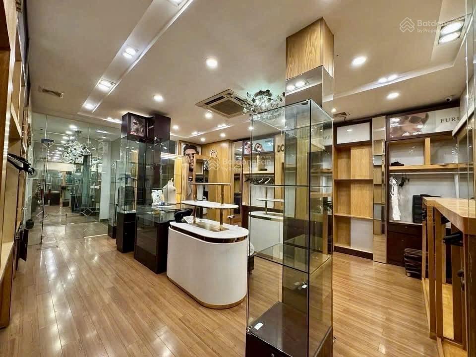 Giảm sốc 6 tỷ  mặt phố tây sơn  mặt tiền quyền lực 6m  sổ vuông vắn.