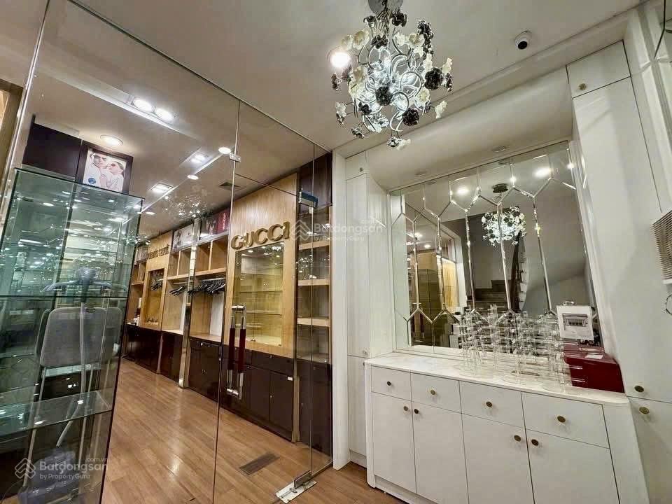 Giảm sốc 6 tỷ  mặt phố tây sơn  mặt tiền quyền lực 6m  sổ vuông vắn.