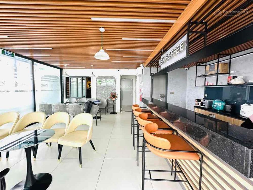 Mặt phố thanh xuân  tòa nhà 6 tầng x 2 thang máy  2 mặt tiền 10m  sổ vuông.