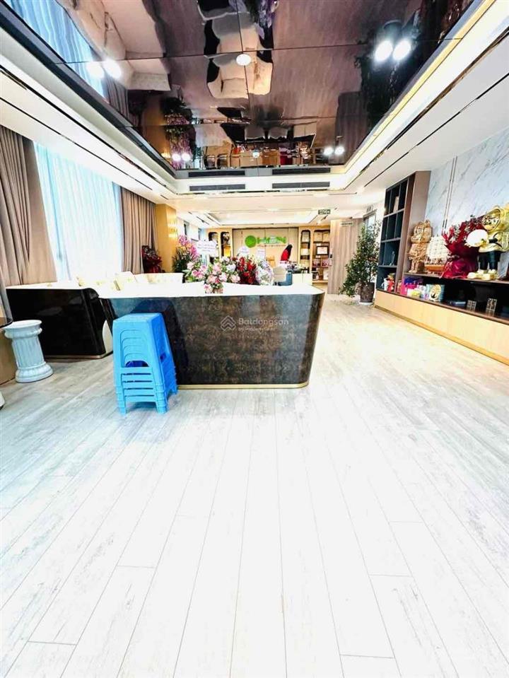 Mặt phố thanh xuân  tòa nhà 6 tầng x 2 thang máy  2 mặt tiền 10m  sổ vuông.