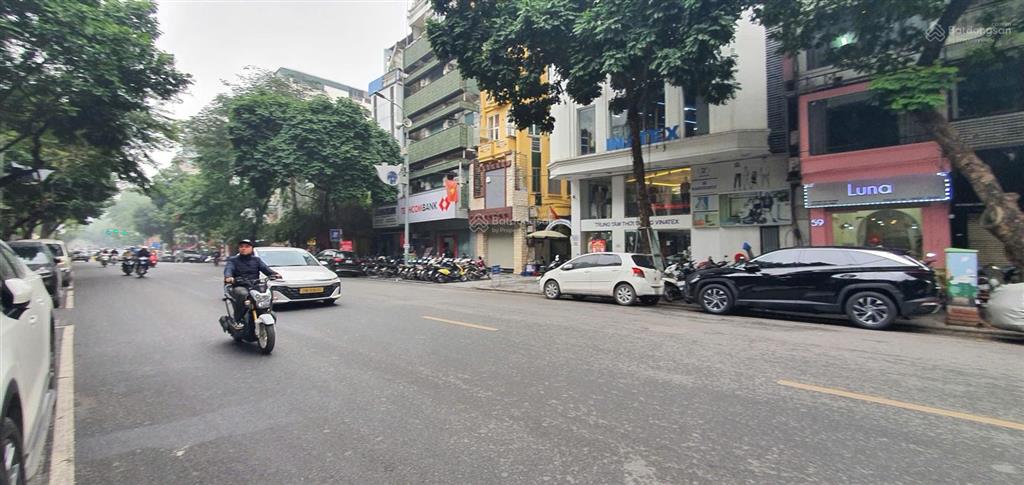 Mặt phố hoàn kiếm  hàng xóm nhà hát lớn  mặt tiền quyền lực 5m  vỉa hè 6m  1 sổ 1 chủ.
