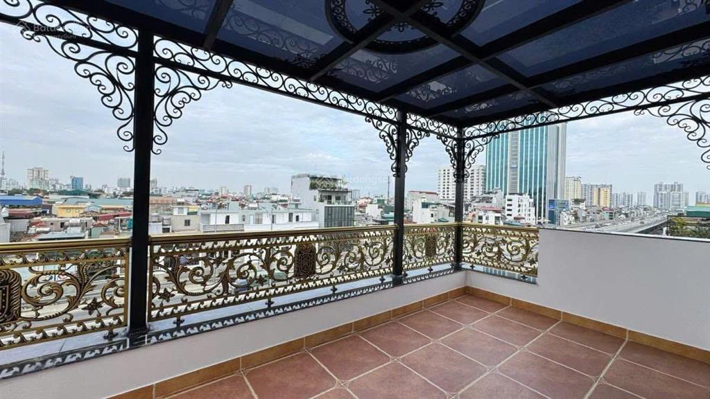 Mặt phố hai bà trưng  tòa nhà 9 tầng + hầm  mặt tiền quyền lực 6m  vỉa hè 7m  1 sổ vuông vắn.