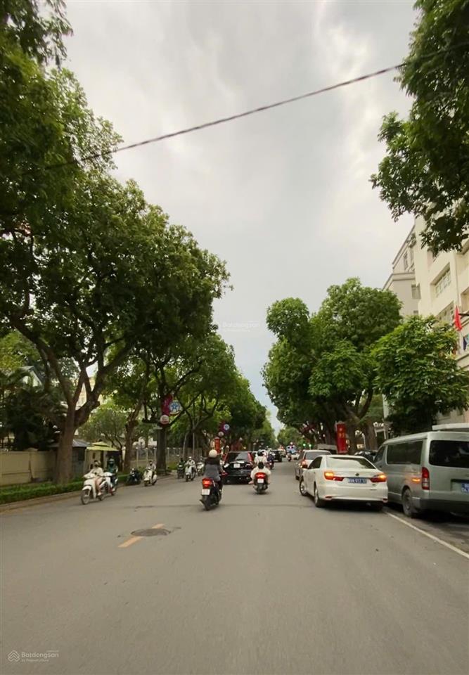 Mặt phố trần hưng đạo  hoàn kiếm  mặt tiền quyền lực 9m  xây khách sạn  1 sổ 1 chủ vuông đẹp.