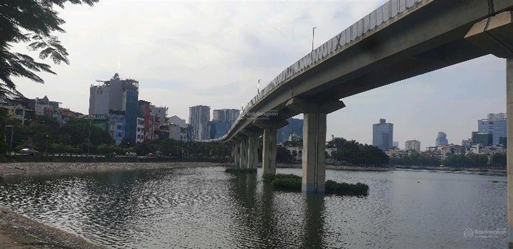 Mặt phố hoàng cầu  view hồ  mặt tiền quyền lực 5m  vỉa hè  sổ vuông vắn.