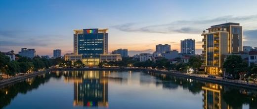 Mặt phố nguyễn chí thanh, phạm huy thông  view hồ  3 mặt thoáng  sổ vuông