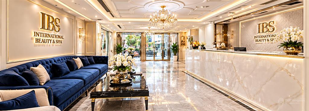 Mặt phố triệu việt vương  vincom bà triệu  tòa nhà 9 tầng  mặt tiền 7,3m  sổ vuông đẹp.