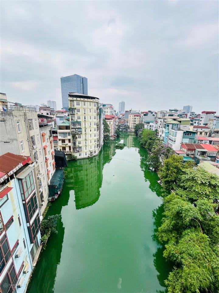 Mặt phố chùa láng  toà nhà 8 tầng  view hồ  2 mặt thoáng  mặt tiền 5m  sổ vuông nở hậu