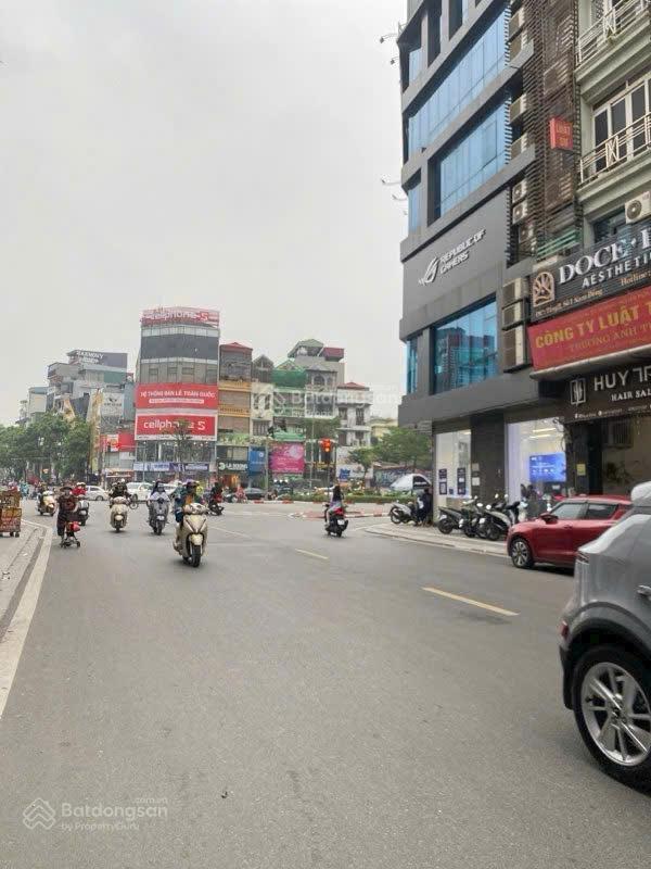 Mặt phố xã đàn, nam đồng  2 mặt phố  vỉa hè  kinh doanh đỉnh  1 sổ 1 chủ
