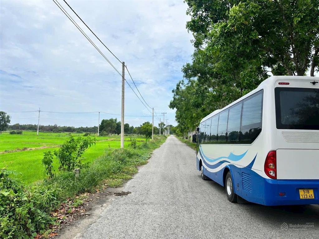 Chỉ 1 tỷ 550, sở hữu lô đất 810m2 có thổ cư xây dựng ngay. xã thái mỹ ngay vinhomes