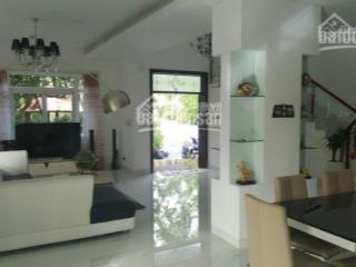 Bán nhanh biệt thự phú gia, phú mỹ hưng, q7 dt 330m², bán 95 tỷ. cam kết giá thật không ảo