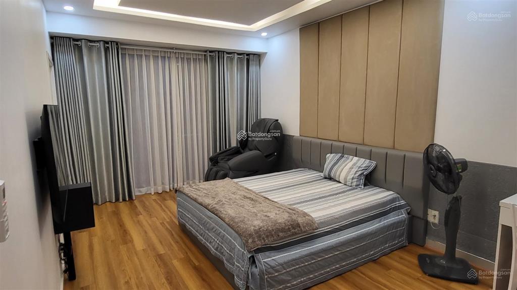 Cần cho thuê căn hộ happy valley, pmh q7 dt 100m2 view sông và q1. giá 25tr/tháng. cam kết giá thật