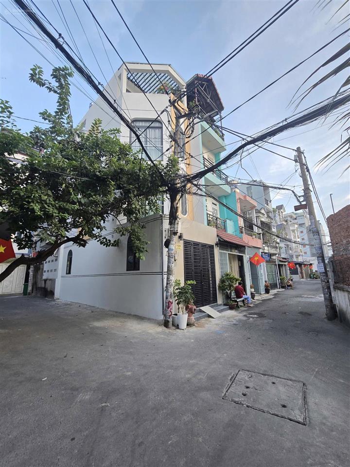 Cần bán nhà góc 2 mặt thoáng quang trung  4 tầng  hẻm xe hơi  chỉ 6,x tỷ