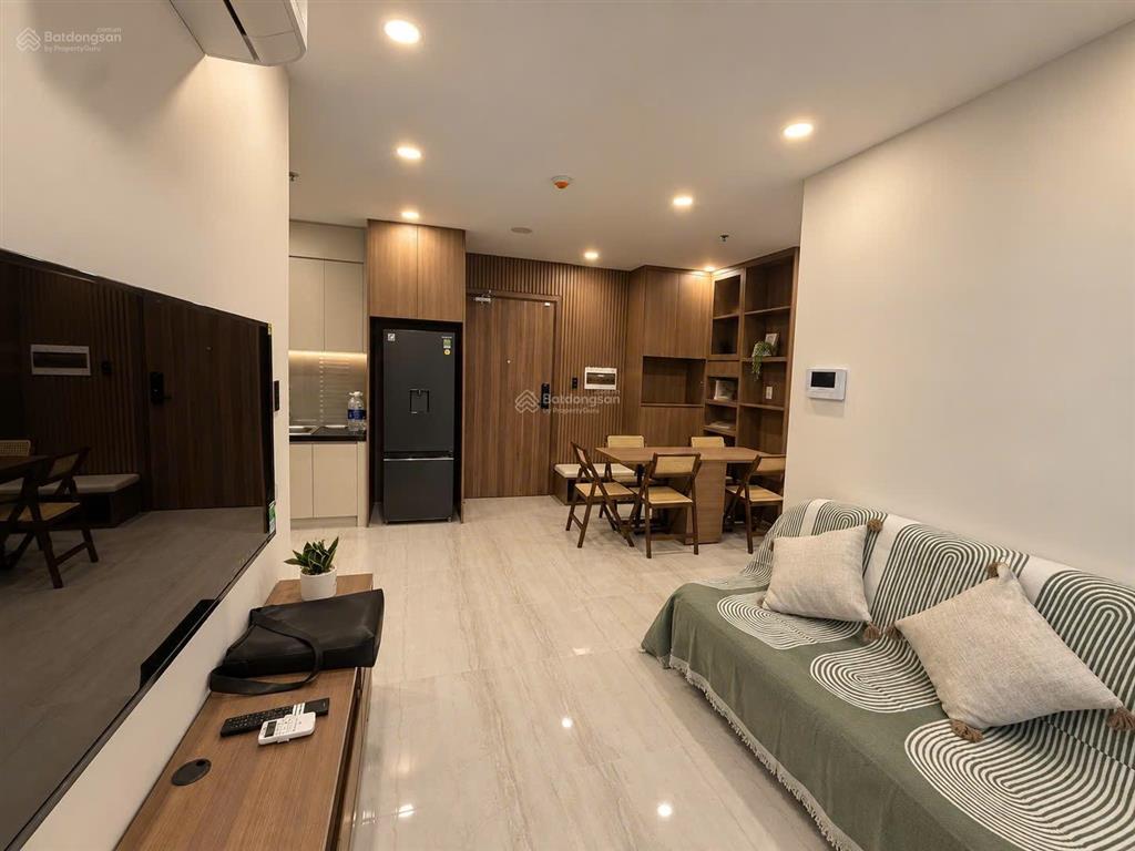 Chính chủ gửi bán happy one central  2pn 2wc  69m  full nội thất  tầng 19  giá từ 2,6 tỷ