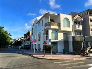 Hạ giá 62 tỷ! chủ cần bán tài sản mặt tiền góc nguyễn văn kỉnh tml quận 2  20x25m (500m2) 3 tầng