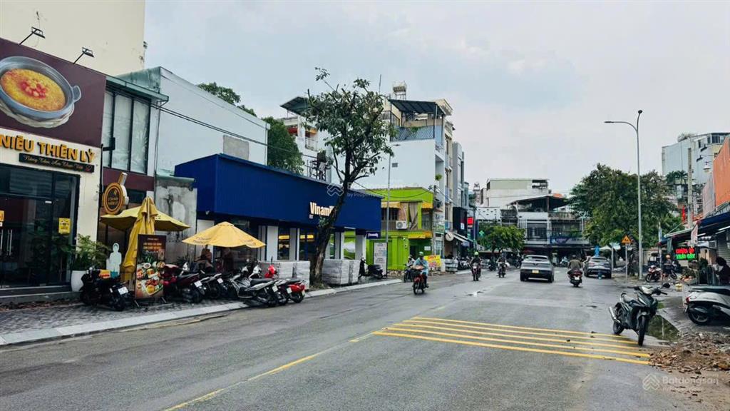 Thấp nhất thị trường! bán nhà quốc hương thảo điền quận 2  6.5x30m, xây dc hầm + 7 tầng giá 30 tỷ