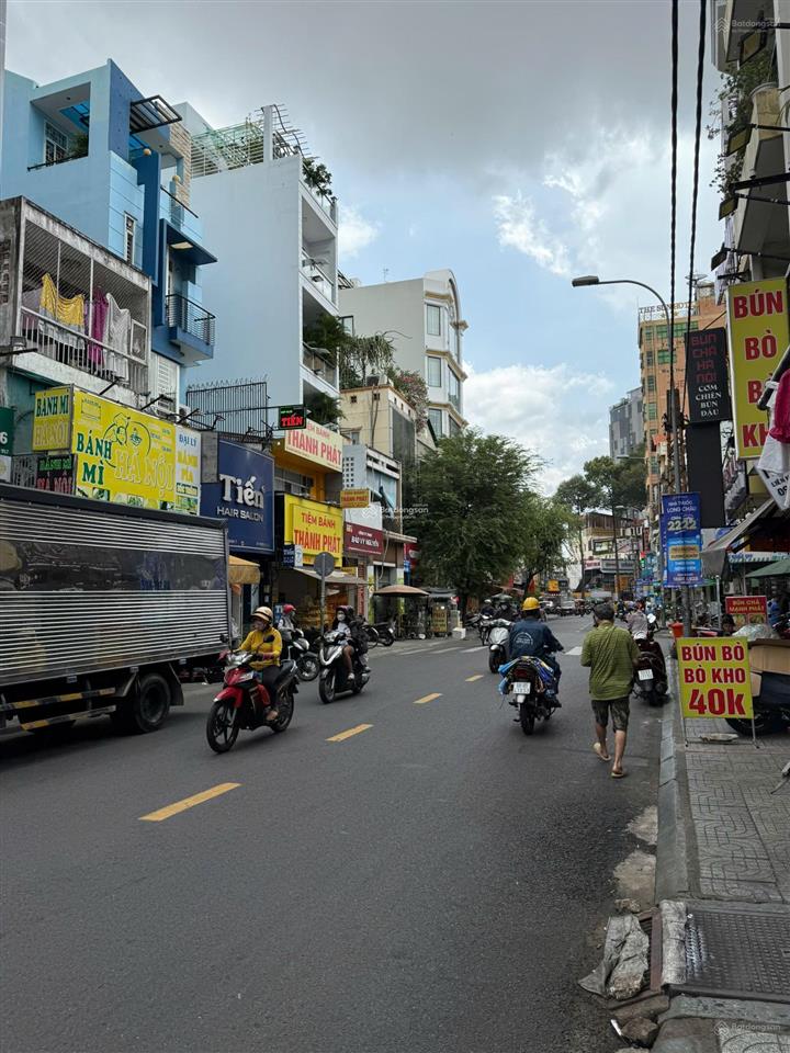 Giá đầu tư! bán nhà mặt tiền ngay hai bà trưng (khu tiệm vàng) quận 1  5x20m 5 tầng thuê 95tr/th