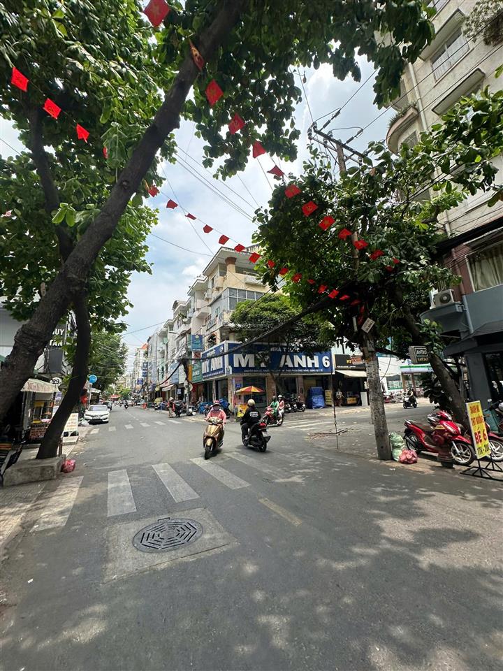 Hđ 100 triệu!bán nhà đẹp ngay đường dương quảng hàm gò vấp  8x20m 6 tầng chỉ 30 tỷ cực tốt