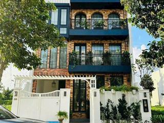 Bán gấp siêu nhà đẹp đường 8m hồ biểu chánh quận phú nhuận  12x20m hầm 4 tầng thang máy giá 48 tỷ