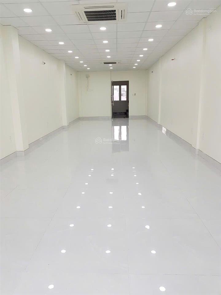 Hạ chốt 45 tỷ! bán gấp tòa nhà văn phòng mặt tiền lâm văn bền quận 7  6x50m 6 tầng hđ 200tr/th