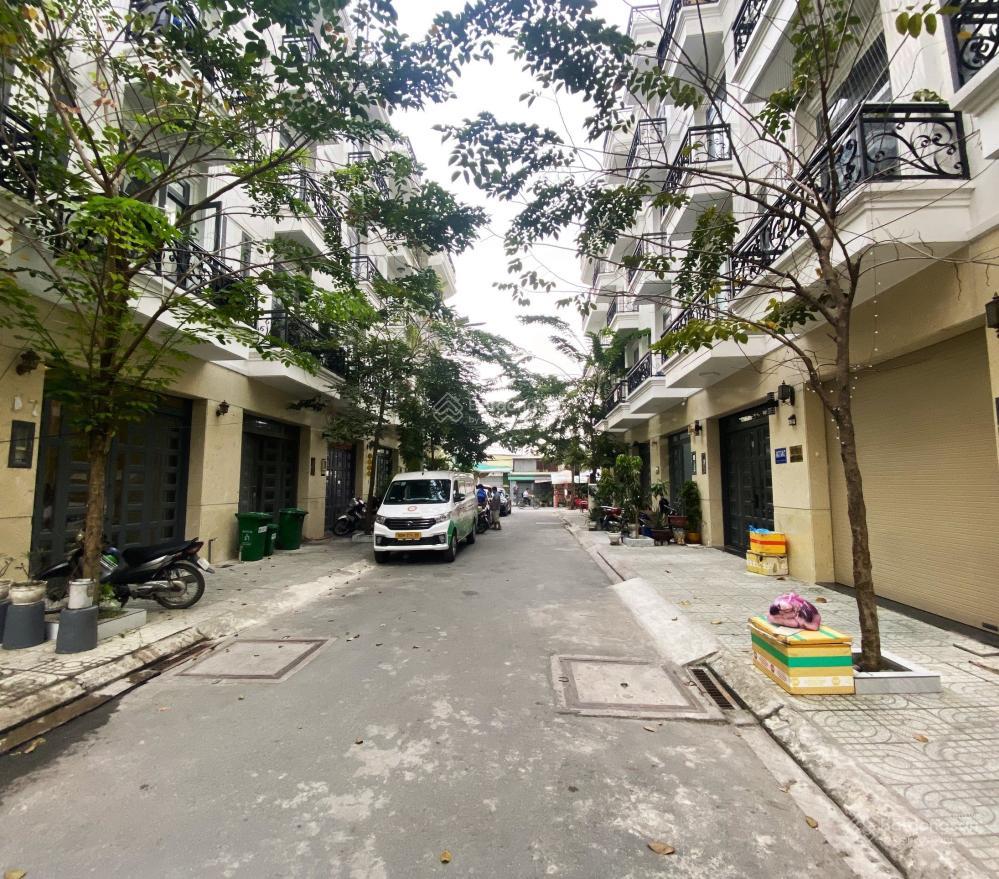 Hot! siêu phẩm mặt tiền ngay sát khu himlam quận 7  6x20m hầm 5 tầng có hđt 100 triệu chỉ 22 tỷ