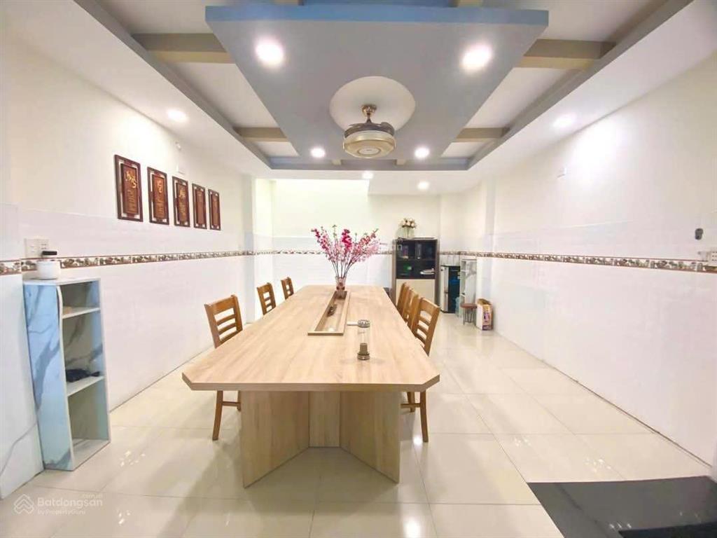 Siêu tòa nhà dòng tiền mặt tiền nguyễn tri phương quận 10  hầm 7 tầng hđt 120tr/th giá 36 tỷ