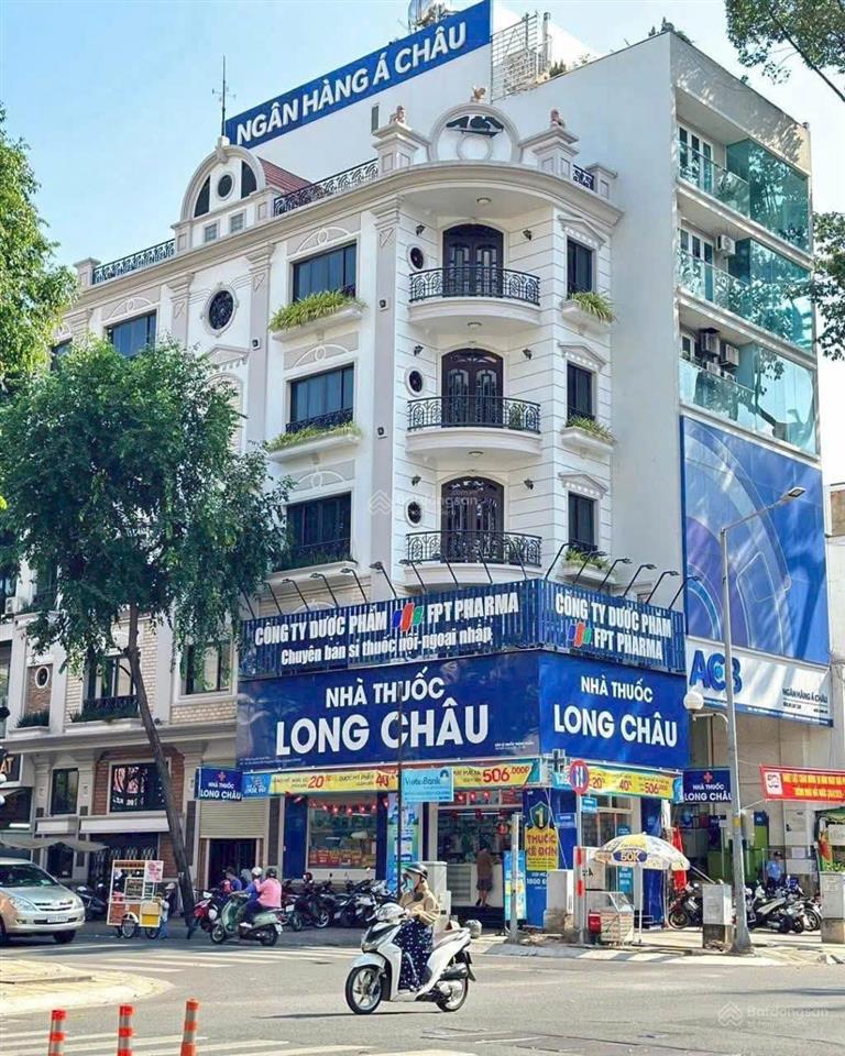 Hạ 24 tỷ! bán nhà góc 2 mặt tiền đường 30m lạc long quân quận 11  7x15m 5 tầng có hđ 90tr/th