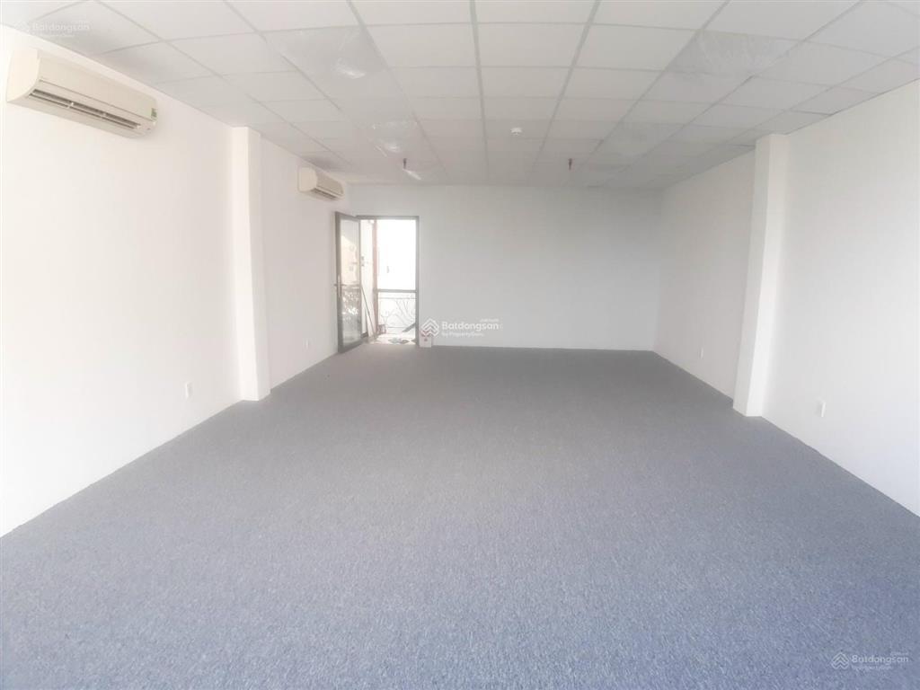 Chỉ 30 tỷ! siêu tốt! bán nhà mặt tiền ngay tôn thất tùng quận 1  4,2x18m 4 tầng hđ 80tr/th
