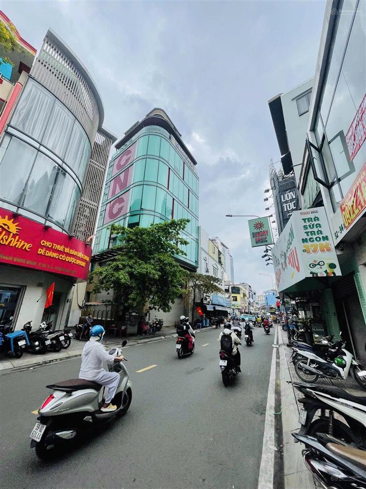 Ngã ba! bán tòa góc 2 mặt tiền nb phan huy thực quận 7  10x20m 6 tầng hdt 350tr/th giá 45 tỷ