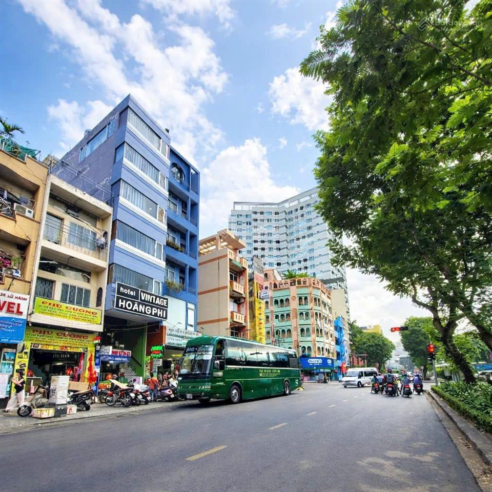 Nhanh 30 tỷ! khách có ngay nhà khu 150 nguyễn trãi, quận 1, ngang 4x16m  5 tầng hđ 85tr/th