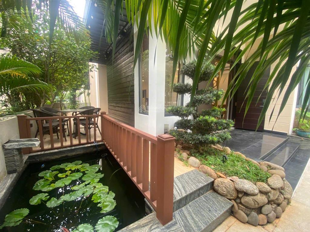 Kẹt tiền bán gấp căn biệt thự song lập lucasta  đường liên phường, giá chỉ 25 tỷ bao hết