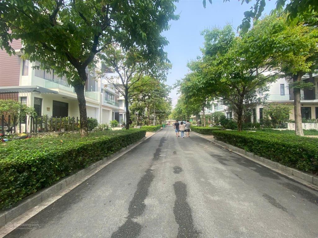 Kẹt tiền bán gấp căn biệt thự song lập lucasta  đường liên phường, giá chỉ 25 tỷ bao hết
