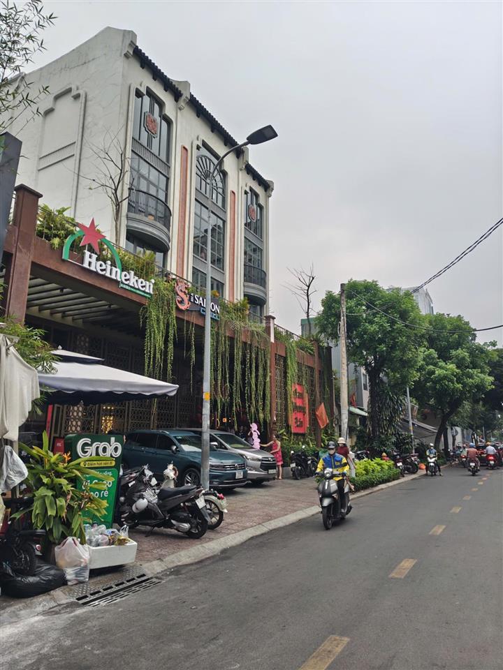 Ngộp bank bán gấp nhà mt nguyễn thị diệu 21x33m ctxd 2 hầm 12 tầng, hđt 360tr