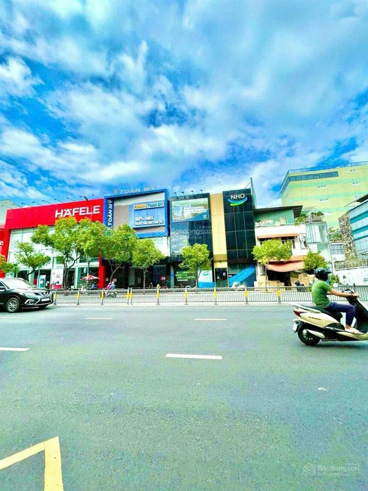 Giá đầu tư chưa tới 200tr/m2. bán gấp nhà mt phạm văn đồng, gò vấp, dt 15x20m, ctxd hầm 12 tầng