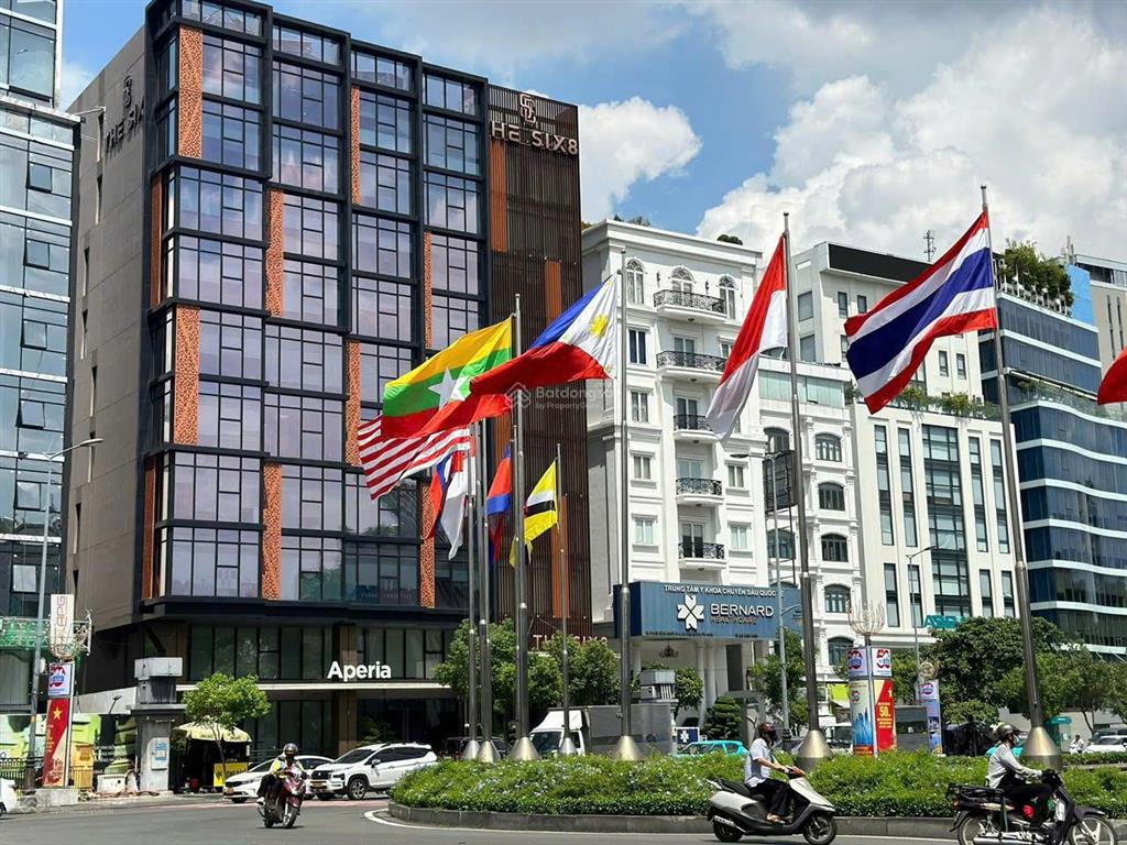 Bán khuôn đất mặt tiền trần đình xu, quận 1.  dt 10x30m , ctxd 2 hầm 15 tầng, giá 100 tỷ