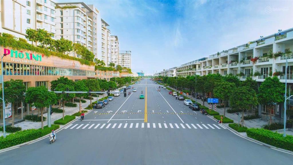 Bán nhà mt phổ quang, q. tân bình dt 15x30m, ctxd 2 hầm 10 tầng, giá 90 tỷ