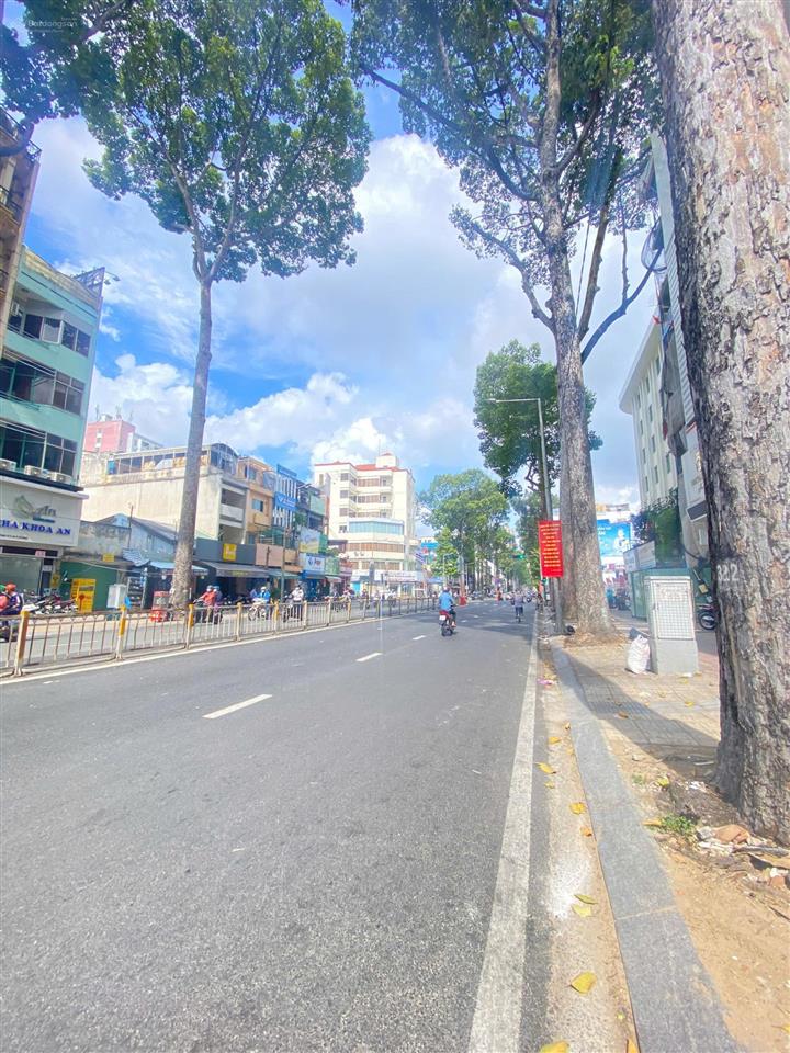 Bán nhà mt trần hưng đạo quận 5 8.2x21m, 5 tầng, hđt 180tr/th  70 tỷ