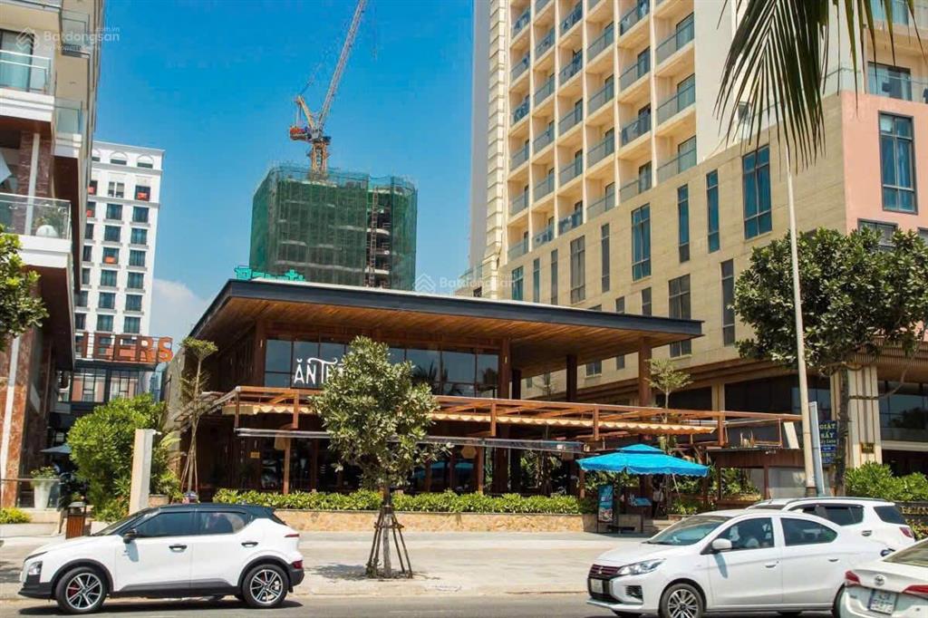 Bán nhà mt nguyễn đình chiểu, quận 3. dt 30x36m, 1100m² đất  4 tầng  ngay dinh độc lập