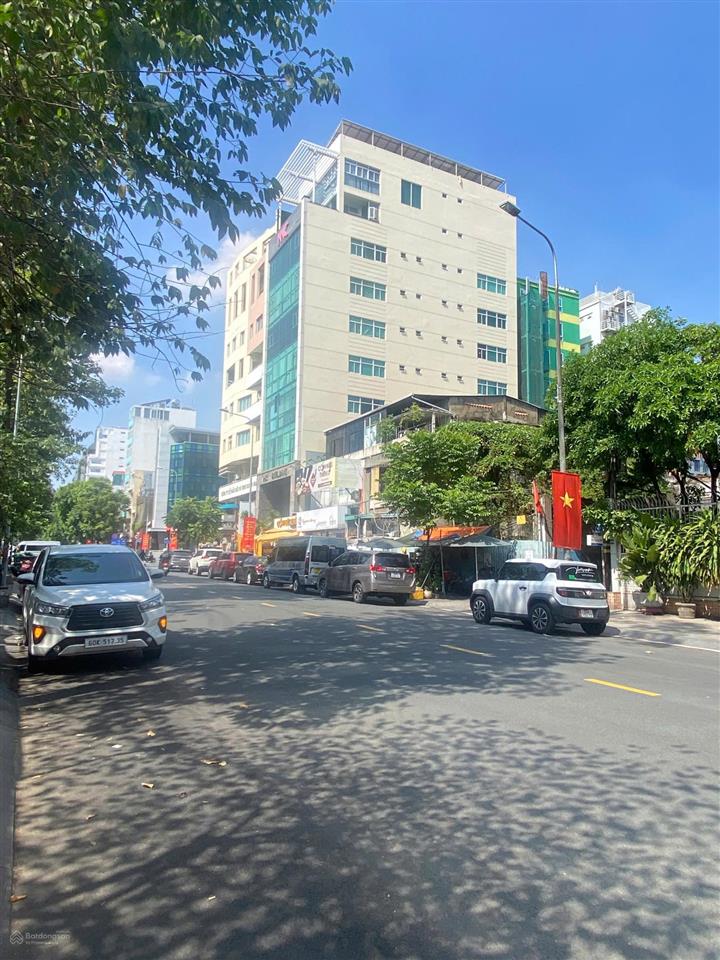 Bán nhà mt nguyễn đình chiểu, quận 3. dt 30x36m, 1100m² đất  4 tầng  ngay dinh độc lập
