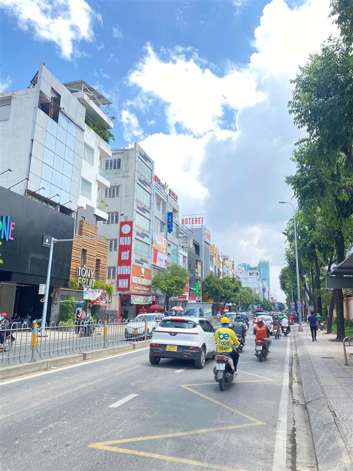 Bán nhà siêu hiếm mặt tiền đường nguyễn thị minh khai, quận 1. dt 5x20m, 2 tầng, hđt 90 triệu/tháng