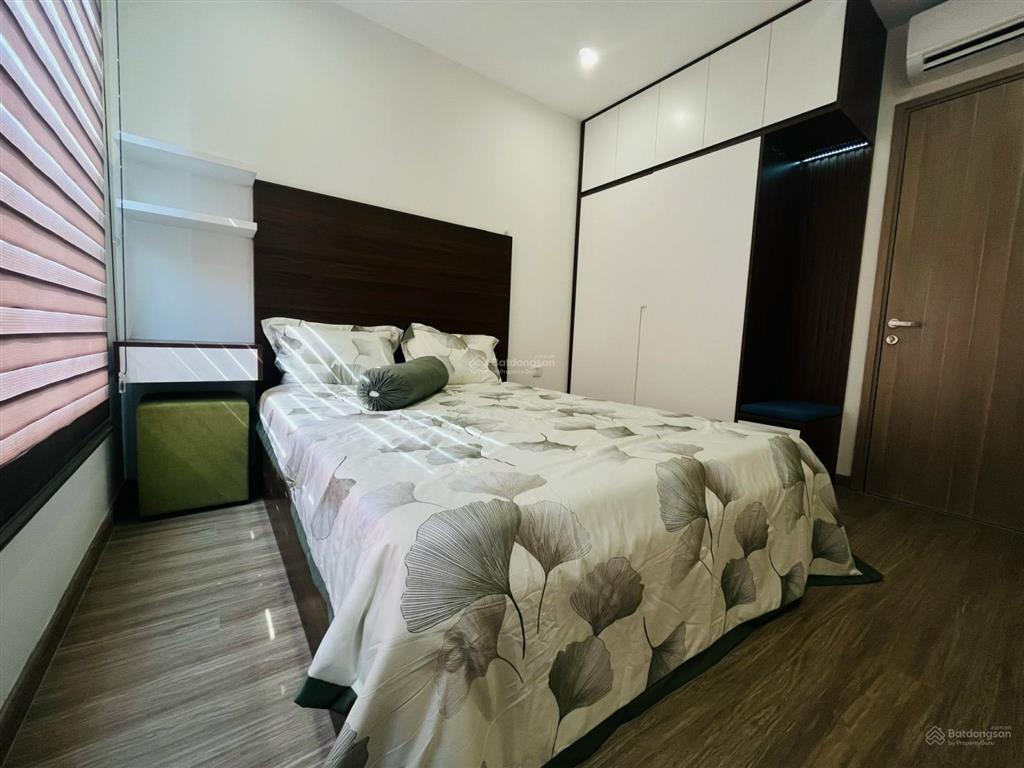 Bán căn hộ d'lusso căn góc 80m2 tầng cao view bắn pháo hoa, loại doukey dễ mua dễ bán dễ cho thuê