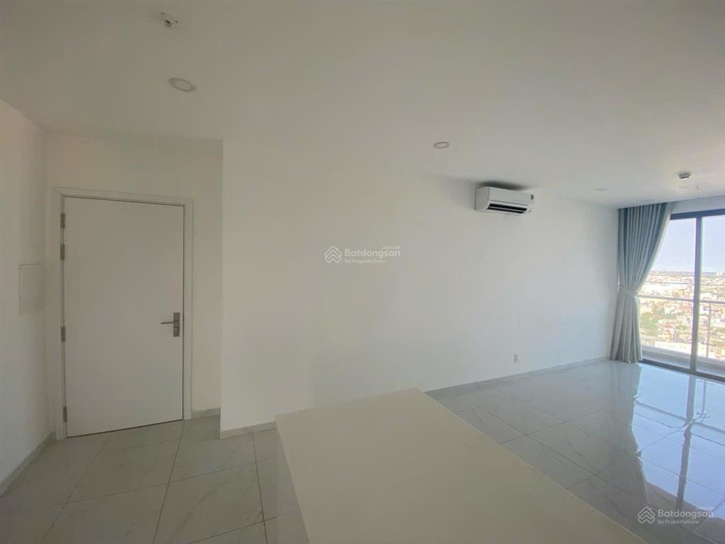 Cần bán căn hộ d'lusso 3pn3wc dt 105m2 tầng cao view sông căn góc giá 8.65 tỷ bao thuế