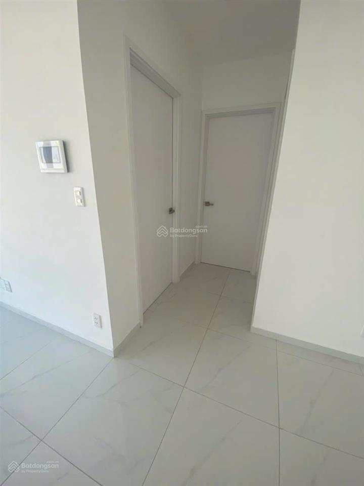 Cần bán căn hộ d'lusso 3pn3wc dt 105m2 tầng cao view sông căn góc giá 8.65 tỷ bao thuế