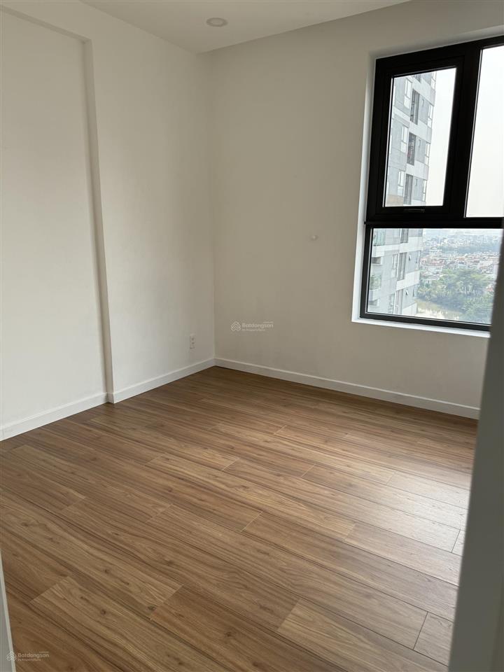 Cho thuê căn hộ d'lusso 2pn dt 69m2 view xem bắn pháo hoa giá 14,5tr view thoáng mát