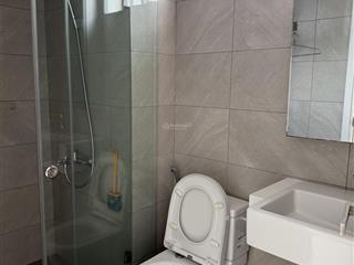 Cho thuê căn hộ d'lusso 2pn dt 69m2 view xem bắn pháo hoa giá 14,5tr view thoáng mát