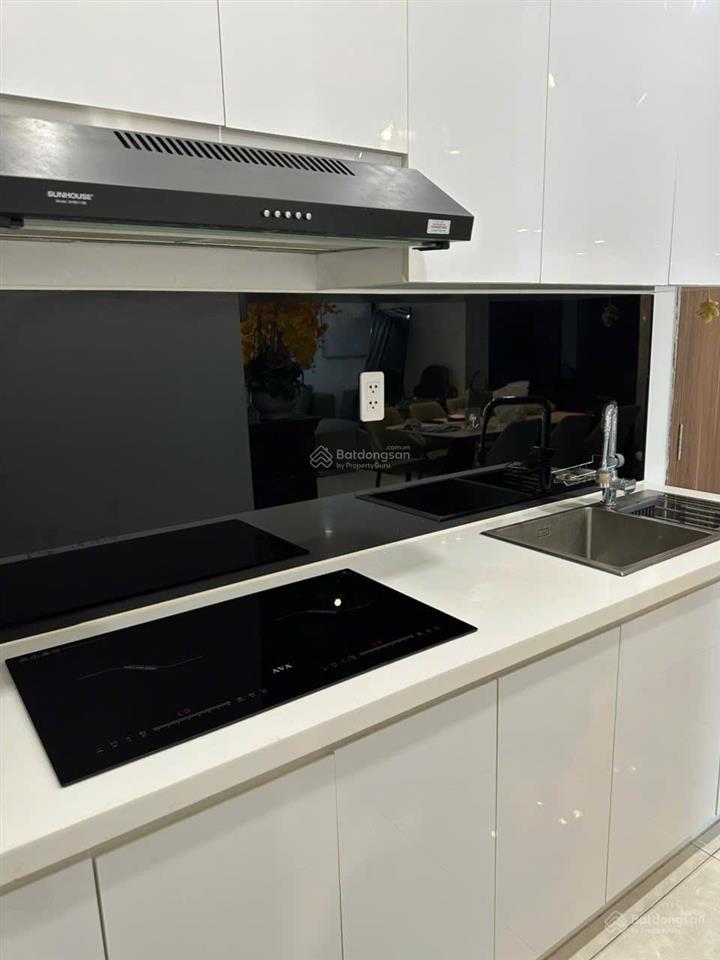 Cần bán căn hộ precia loại 1pn+ tầng cao view thoáng full nội thất giá 5 tỷ có thương lượng