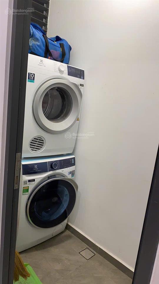 Cần bán căn hộ precia loại 1pn+ tầng cao view thoáng full nội thất giá 5 tỷ có thương lượng