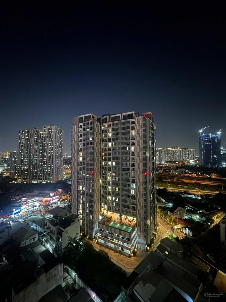 Bán căn hộ precia 1pn+ full nội thất tầng cao view thoáng giá 4,8 tỷ bao thuế