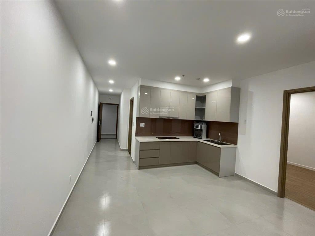Bán căn hộ mt eastmark city 2pn2wc tầng cao viêw hồ bơi, nội thất cơ bản giá chỉ 4.1 tỷ bao thuế.